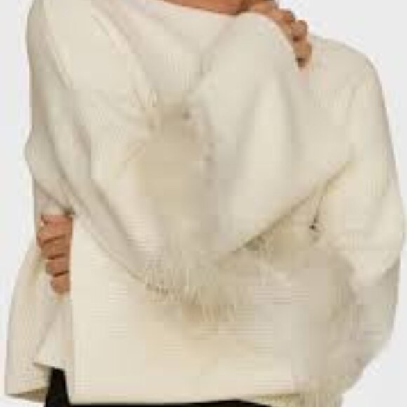 NWT Noli Shop Bella Feather Trim Sweater in Pearl - Size Small - Picture 4 of 6